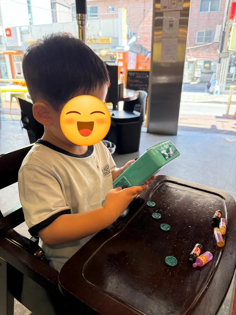 표고버섯 와사비 등 동래정 소스와 반찬