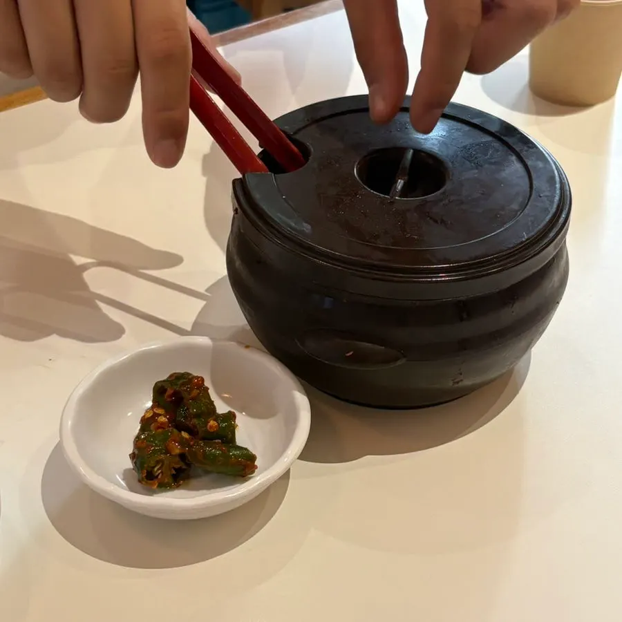 Basic side dishes of kimchi and spicy mixed condiment