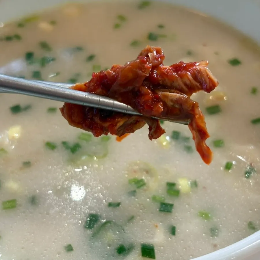 Kalguksu served alongside kimchi