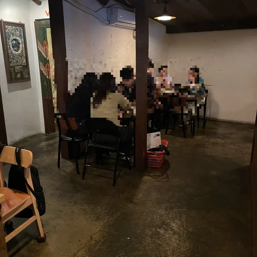 평일 늦은 밤 상봉 동성로 입구 모습