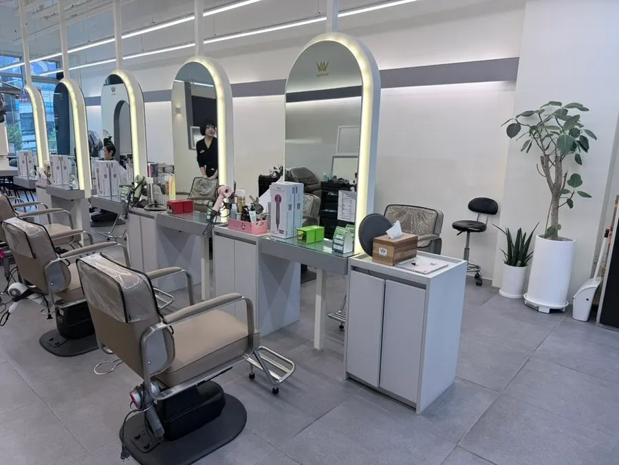 Treatment area at Ava Hair Dongtan Yeongcheon