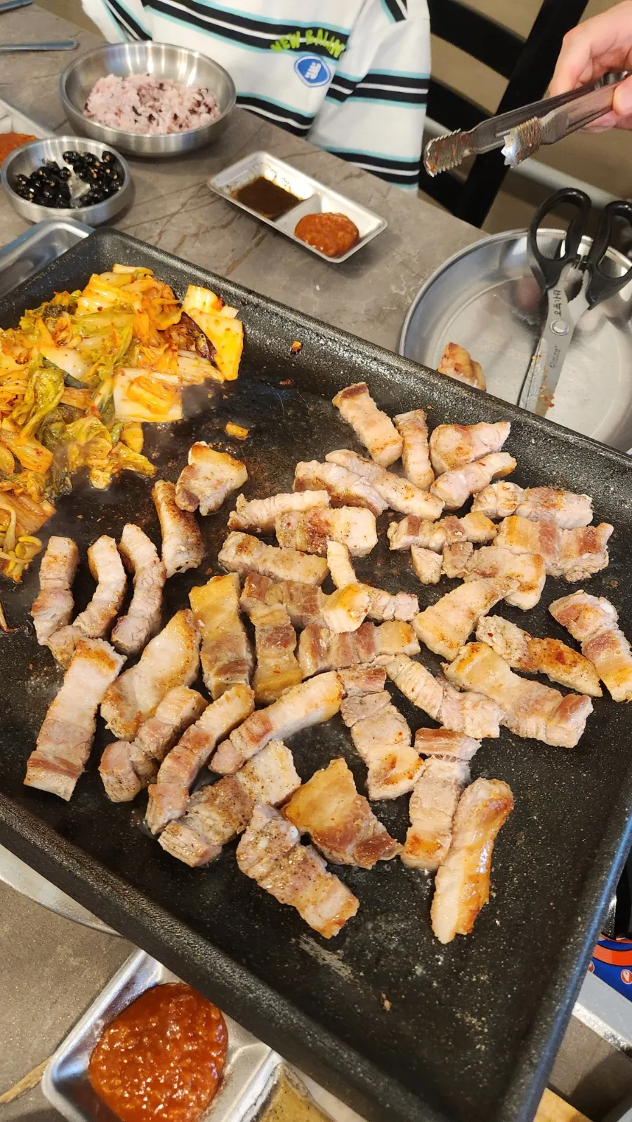 아이와 함께 먹는 삼겹살 상차림