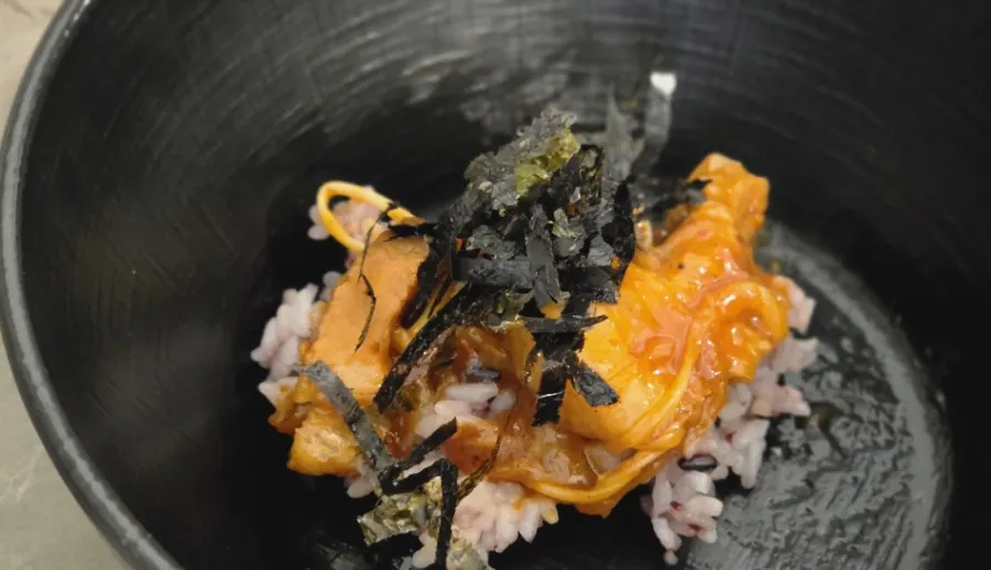 Duruchigi and rice mixed together in a giant bowl