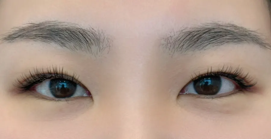 딥 클렌징 전후 속눈썹 비교 컷