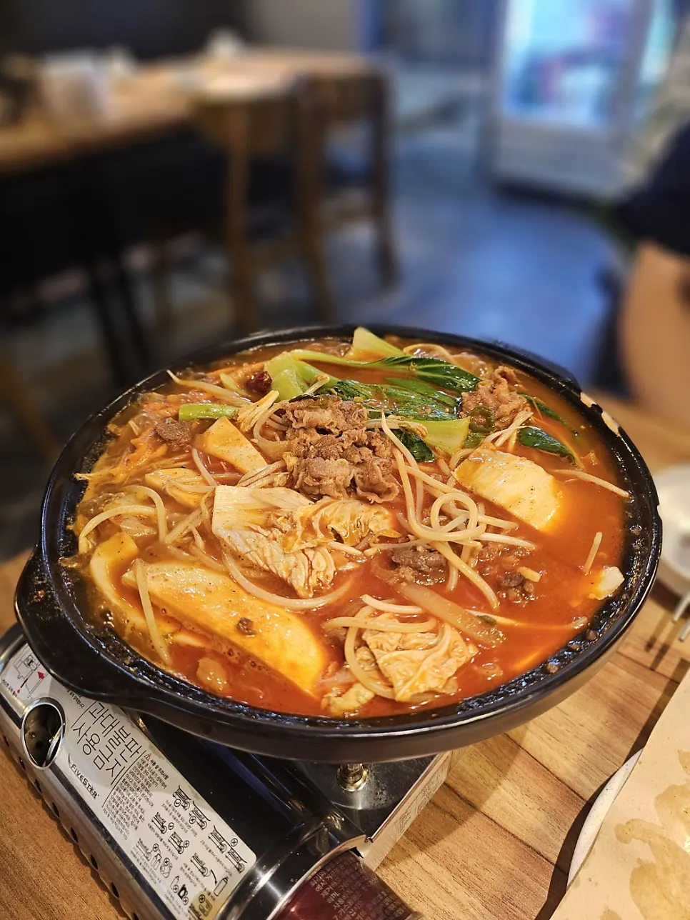 Close-up of the spicy beef chuck jjamppong broth
