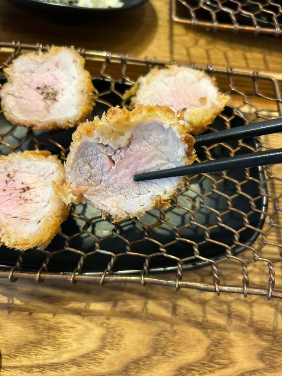 Tenderloin cutlet in the cold soba set