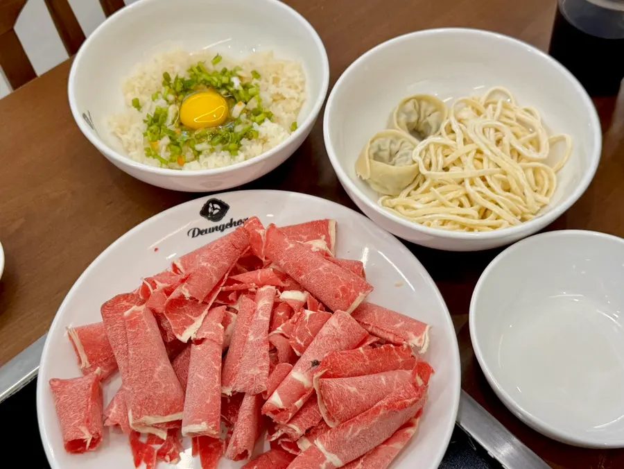 Mushroom kalguksu menu options