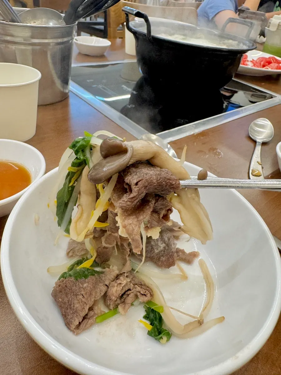 Meal near Dongtan Lake Park