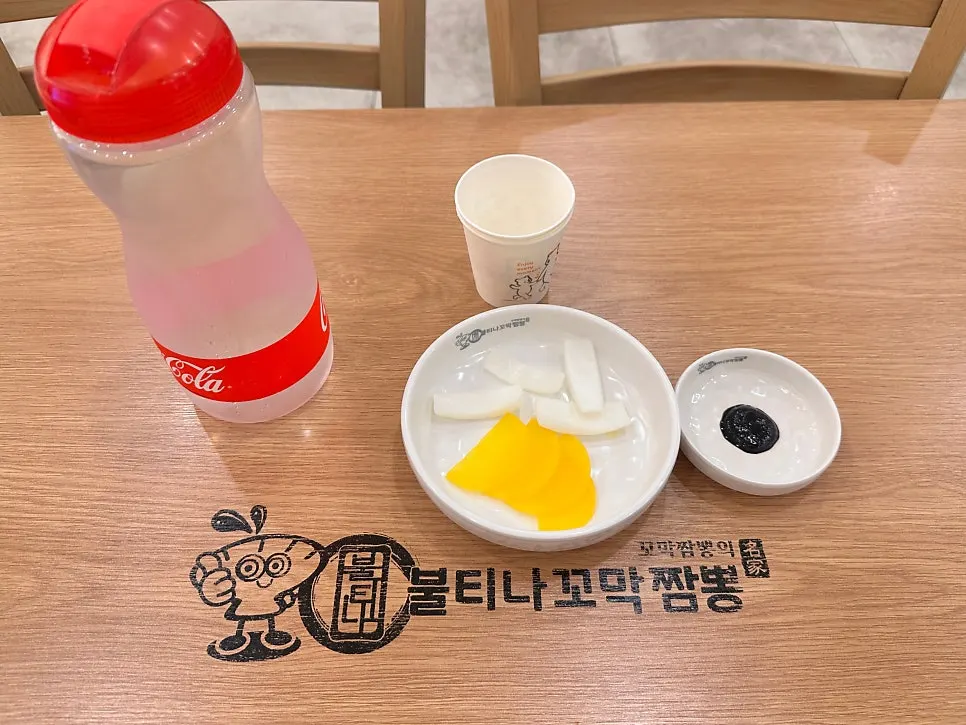 불티나꼬막짬뽕 매장 좌석