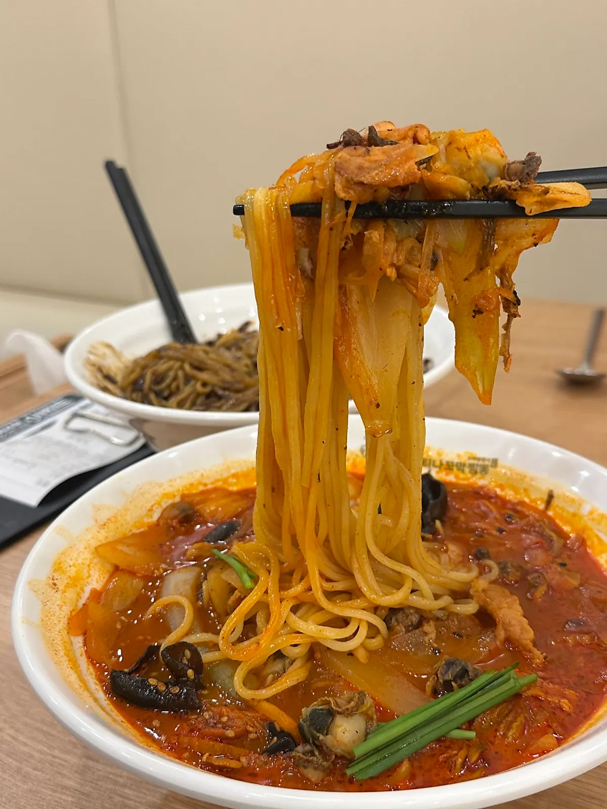 꼬막과 해산물이 들어간 꼬막짬뽕