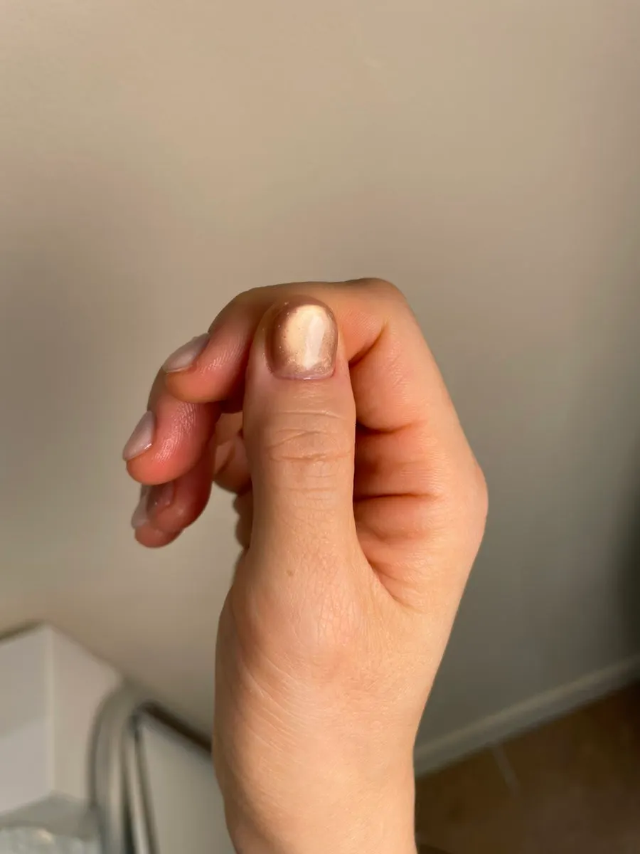 데일리 톤다운 네일 디자인