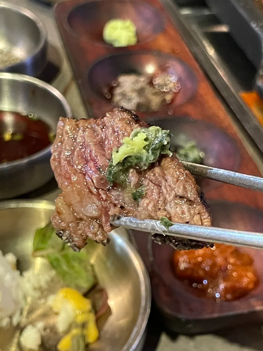 흑임자 소금과 구운 갈비