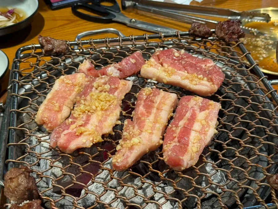 으깬 감자와 소고기 우거지 해장국
