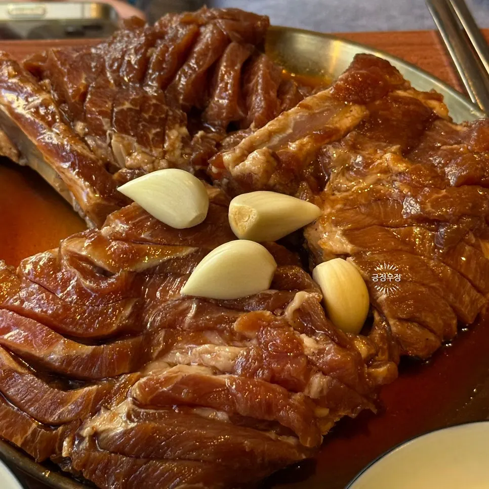 콩나물무침 등 기본찬 클로즈업