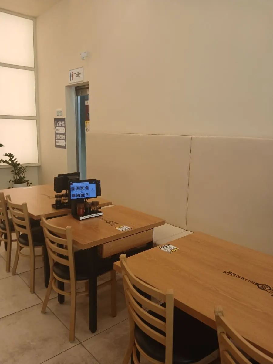 매장 앞에 안내된 꼬막짬뽕 소개
