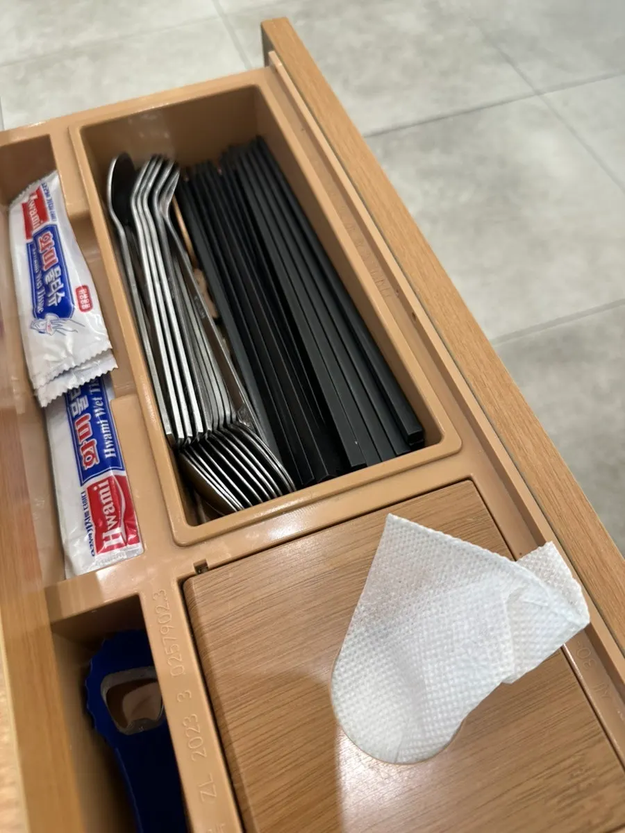 Table set with condiments