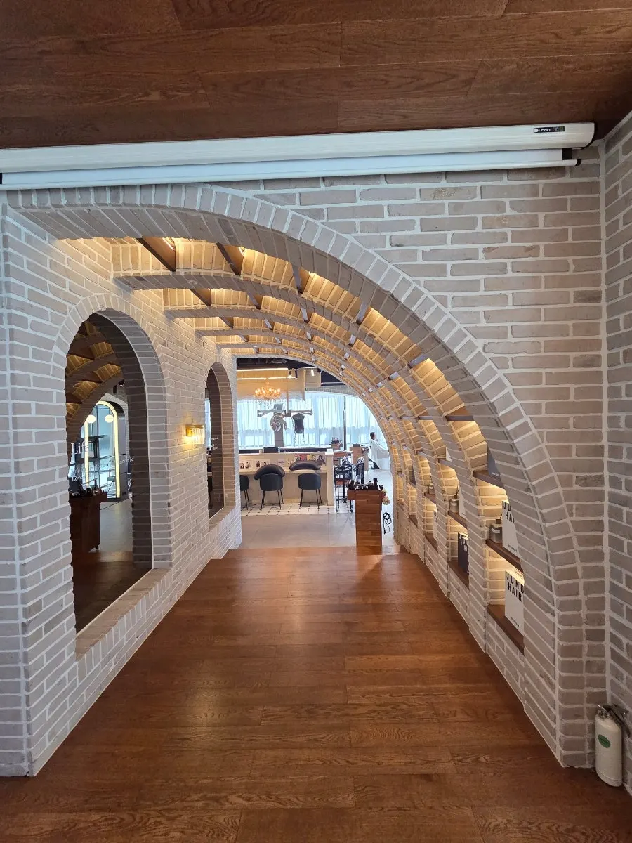 Inside Juno Hair Dongtan SRT Station Branch