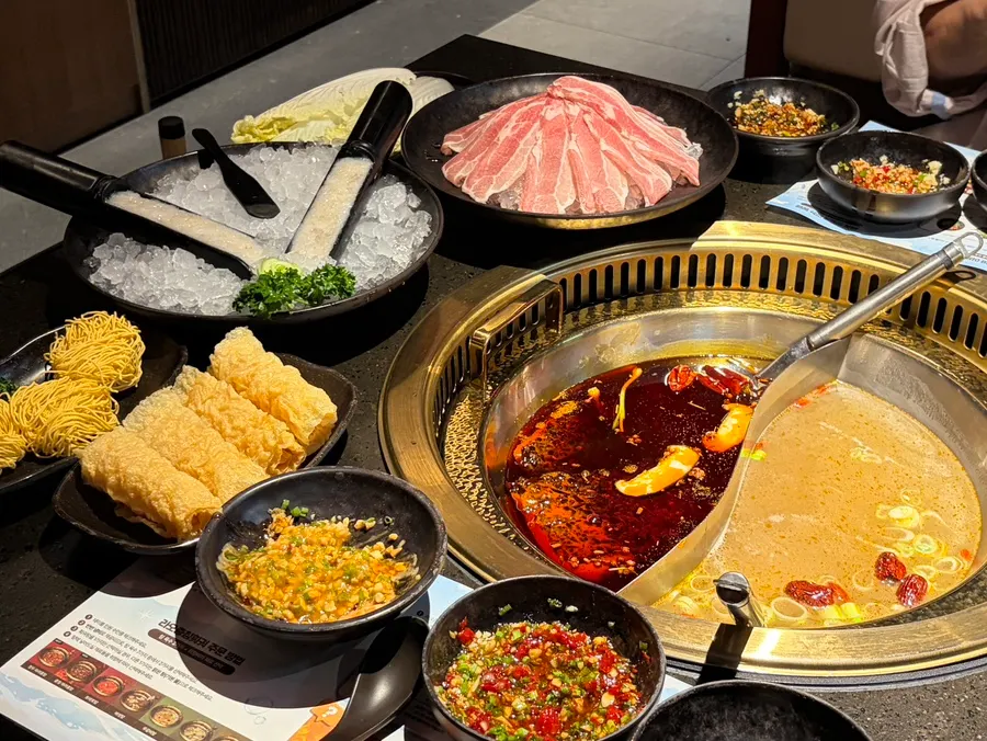 Recommended ingredients at Lao Chongqing Hotpot