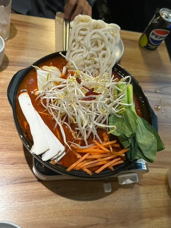Spicy jjamppong soup loaded with beef chuck