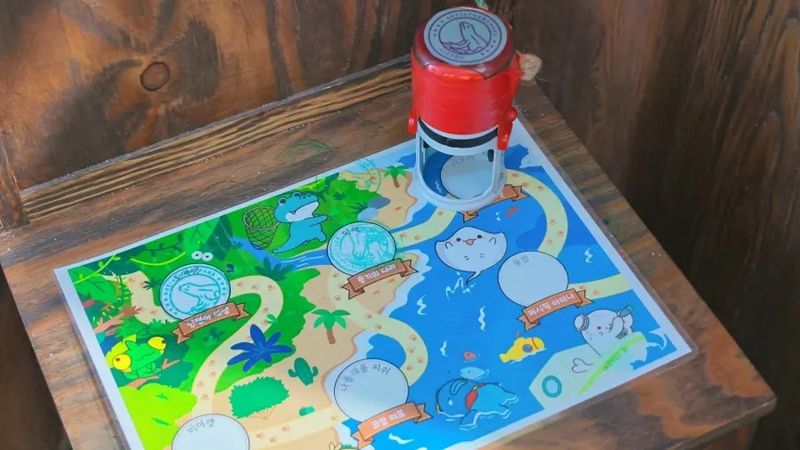 Rest and play space with sand play and drawing activities