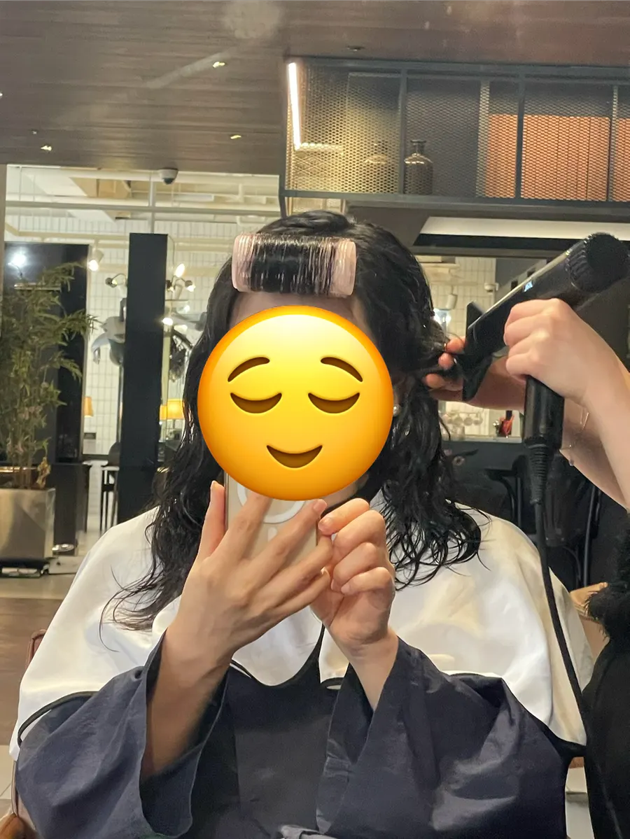 머리를 말리며 스타일을 잡아주는 마지막 단계
