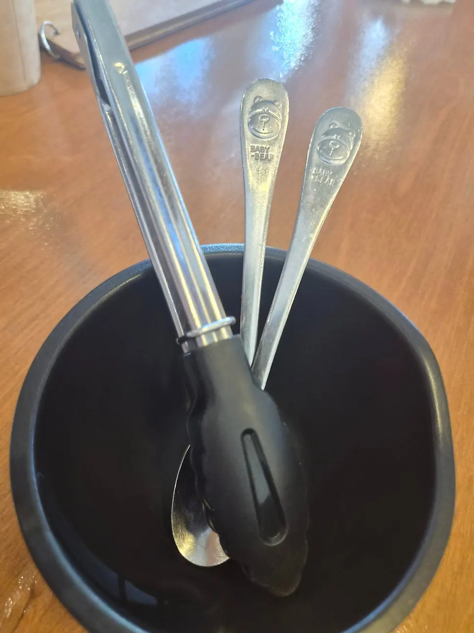 Kids’ scissors and dedicated tableware