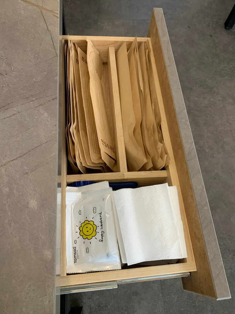 Table set with individually wrapped spoon-and-chopstick sets