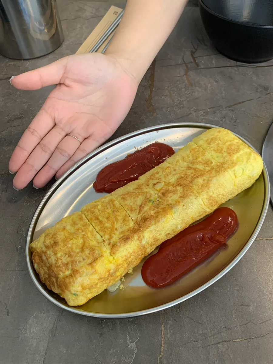 Thick egg roll included in the value set