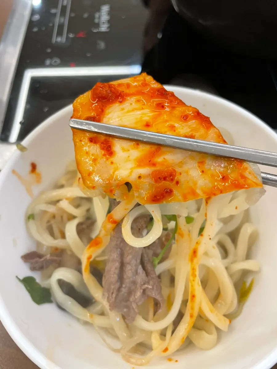 Side plate with kalguksu and kimchi together
