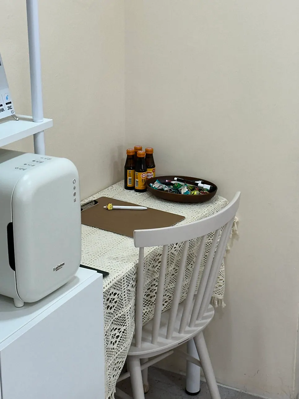 Bright, cozy interior of Onyu Lash