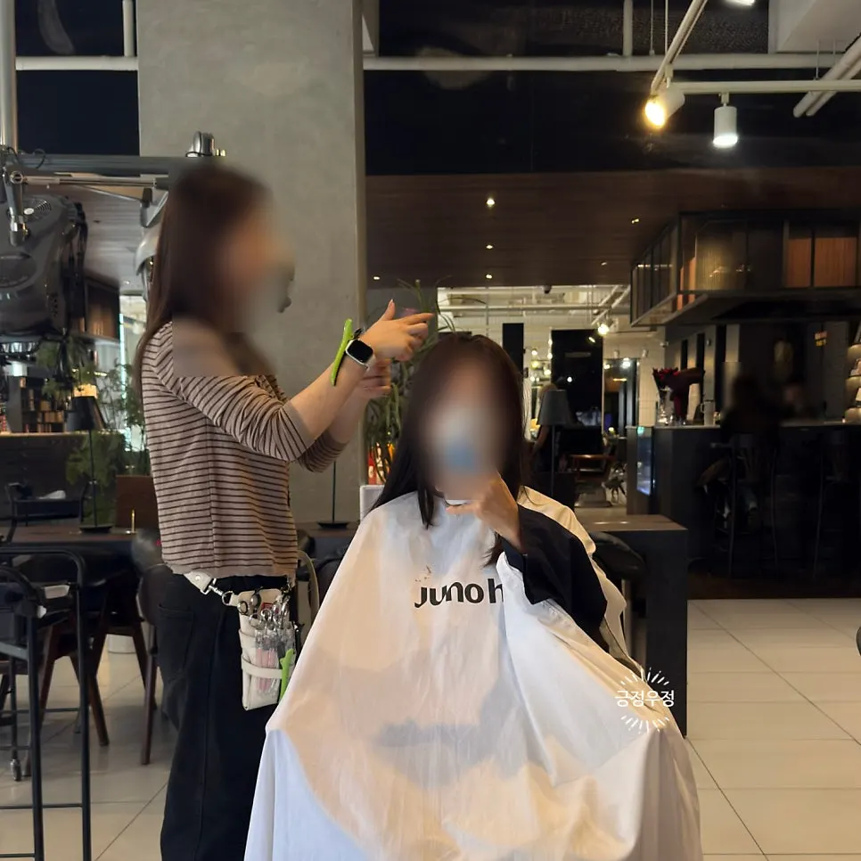 Hair condition checked before treatment while keeping the length