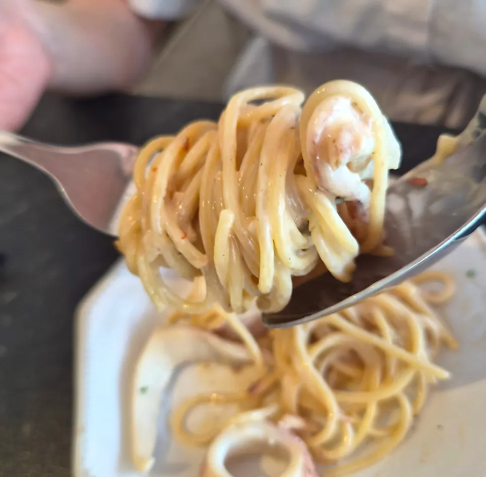 토마토 리코타치즈 그린샐러드