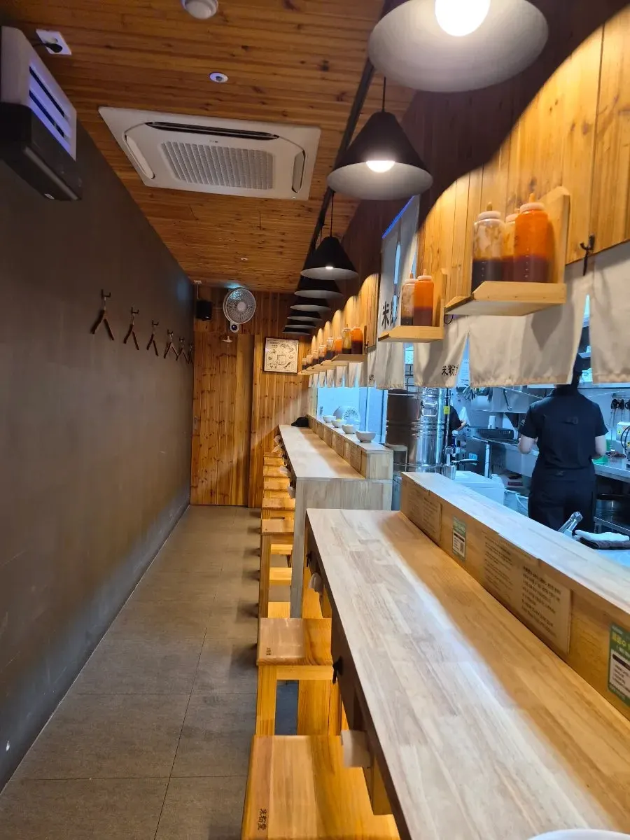 Late lunch visit to Mibundang