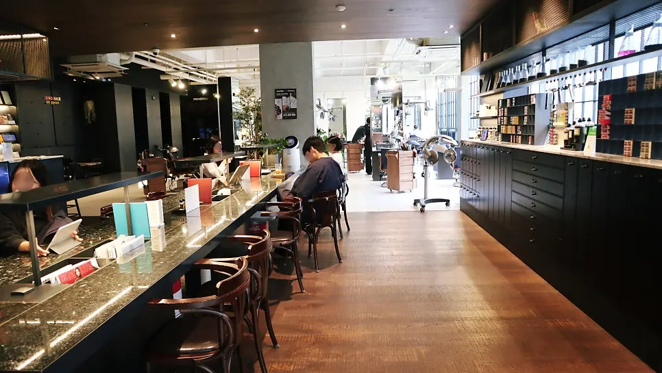 Exterior view of Juno Hair Dongtan Solbitnaru Branch