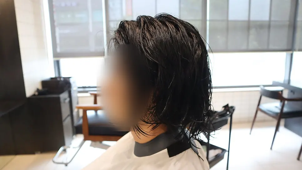시술 전 지저분해진 중단발 상태