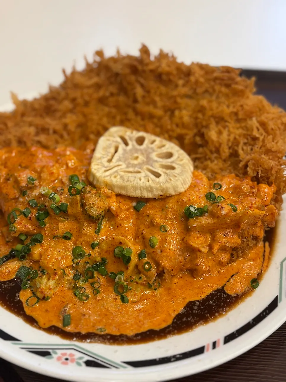 Fried lotus root topping on the cutlet