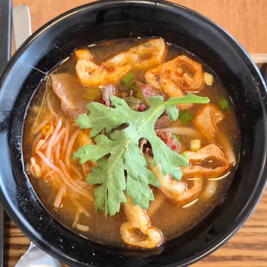 얼큰한 맛으로 주문한 화우동
