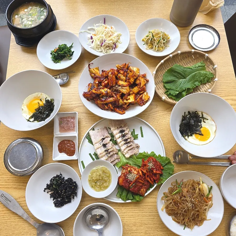 오쌈정식 2인분 상차림