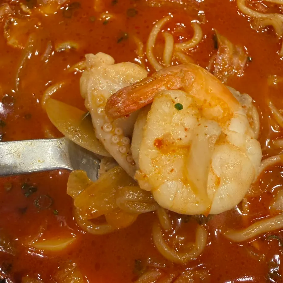 A large shrimp inside the jjamppong