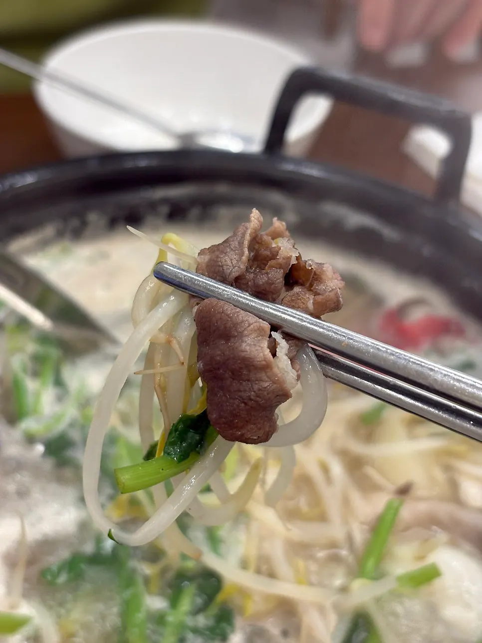 Final photo wrapping up the meal at Deungchon Shabu Kalguksu Gran Passage Branch