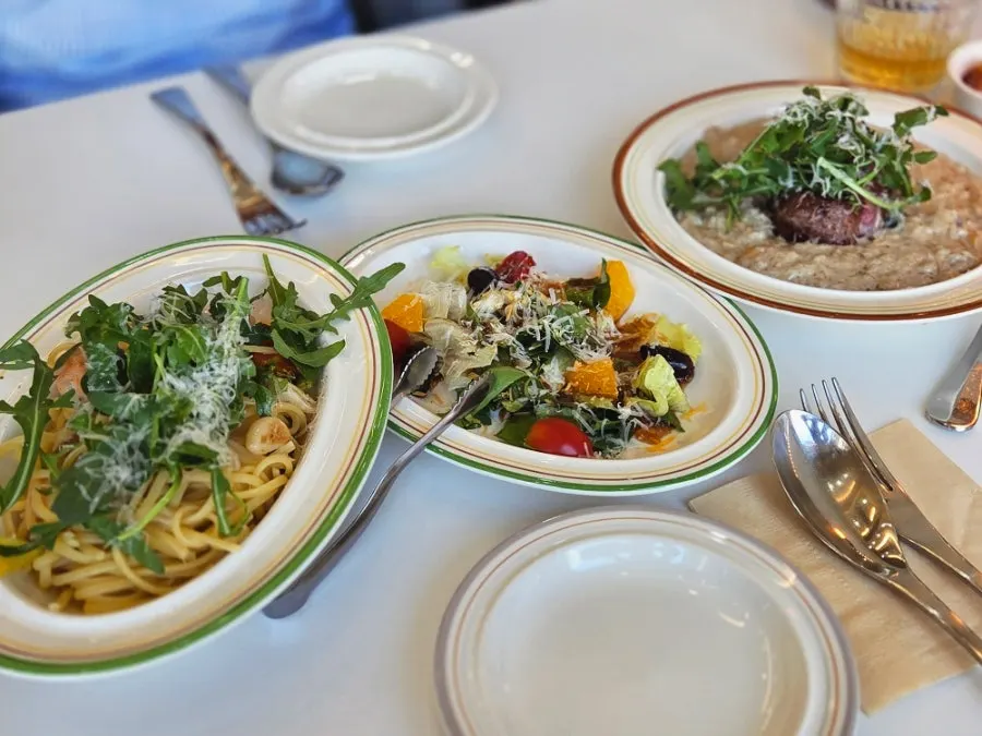 Paol tableware and barley tea