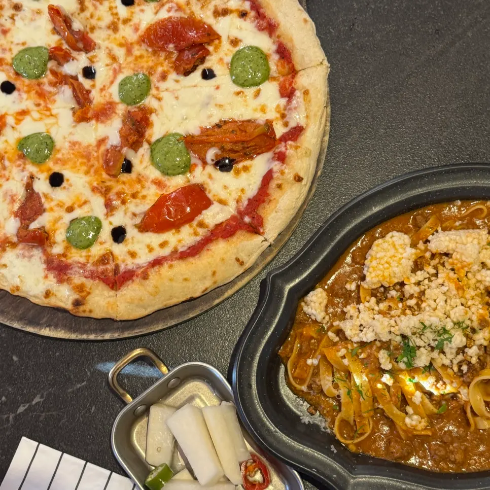Margherita pizza and nurungji ragu pasta
