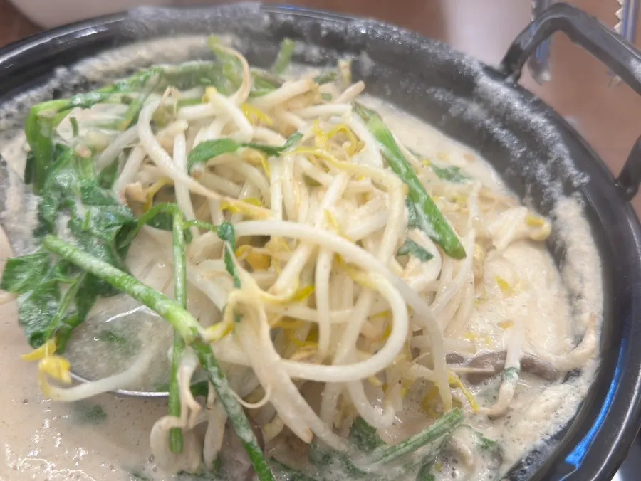 A filling kalguksu meal