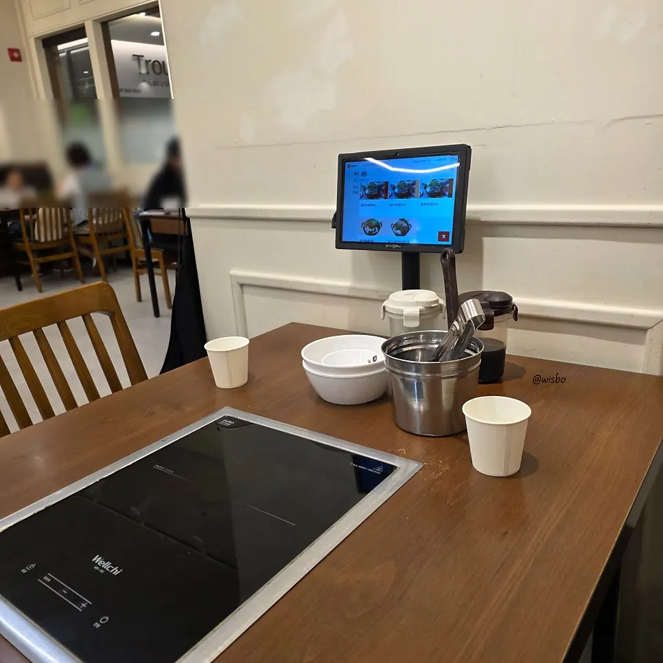 Ordering tablet on the table