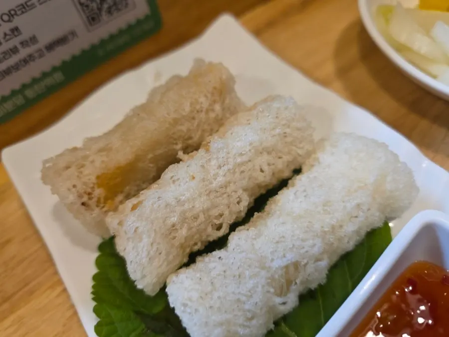 가리비짜조와 감자말이 새우 사이드