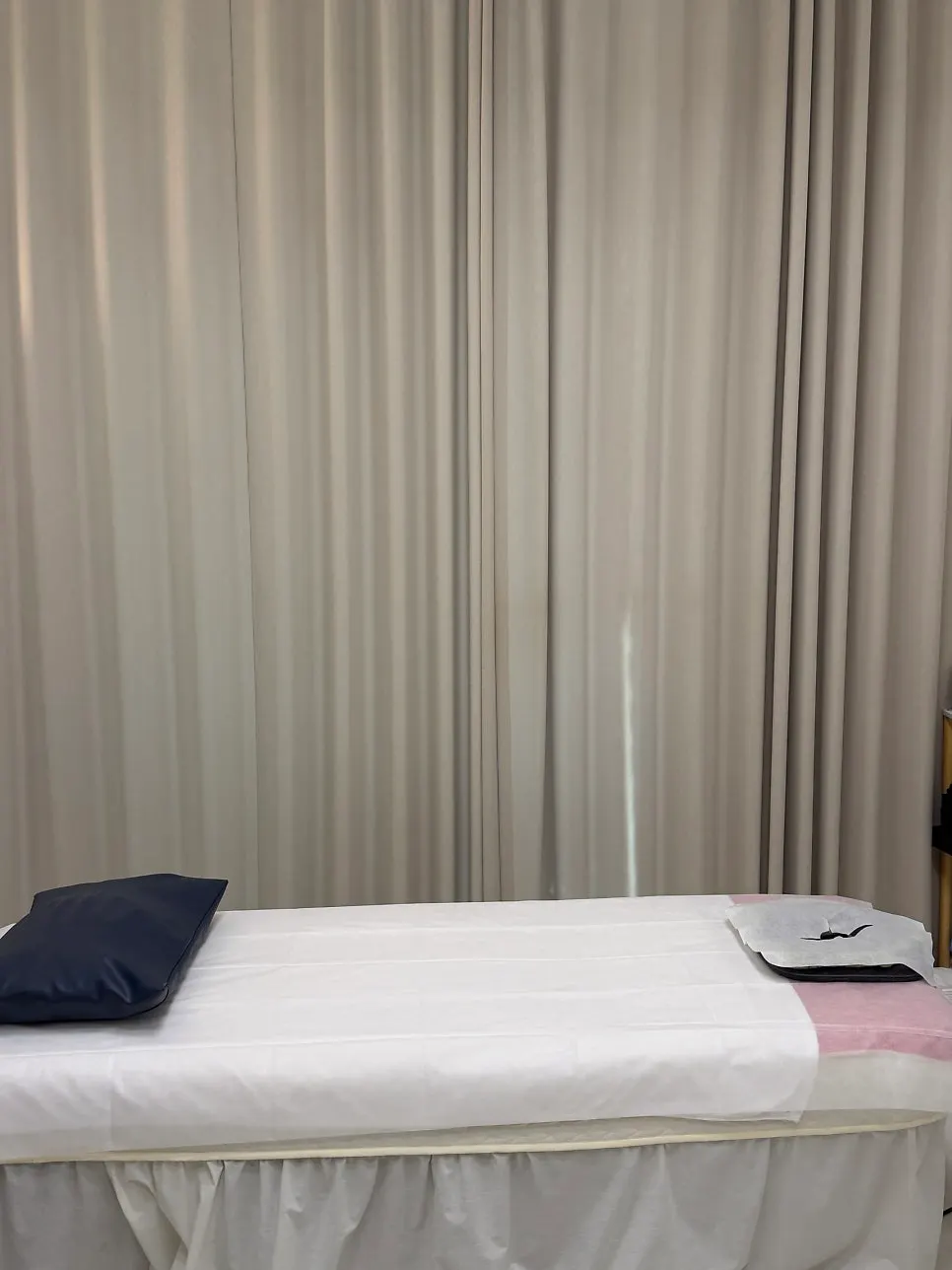 1:1 treatment room space at Mommaeum Therapy