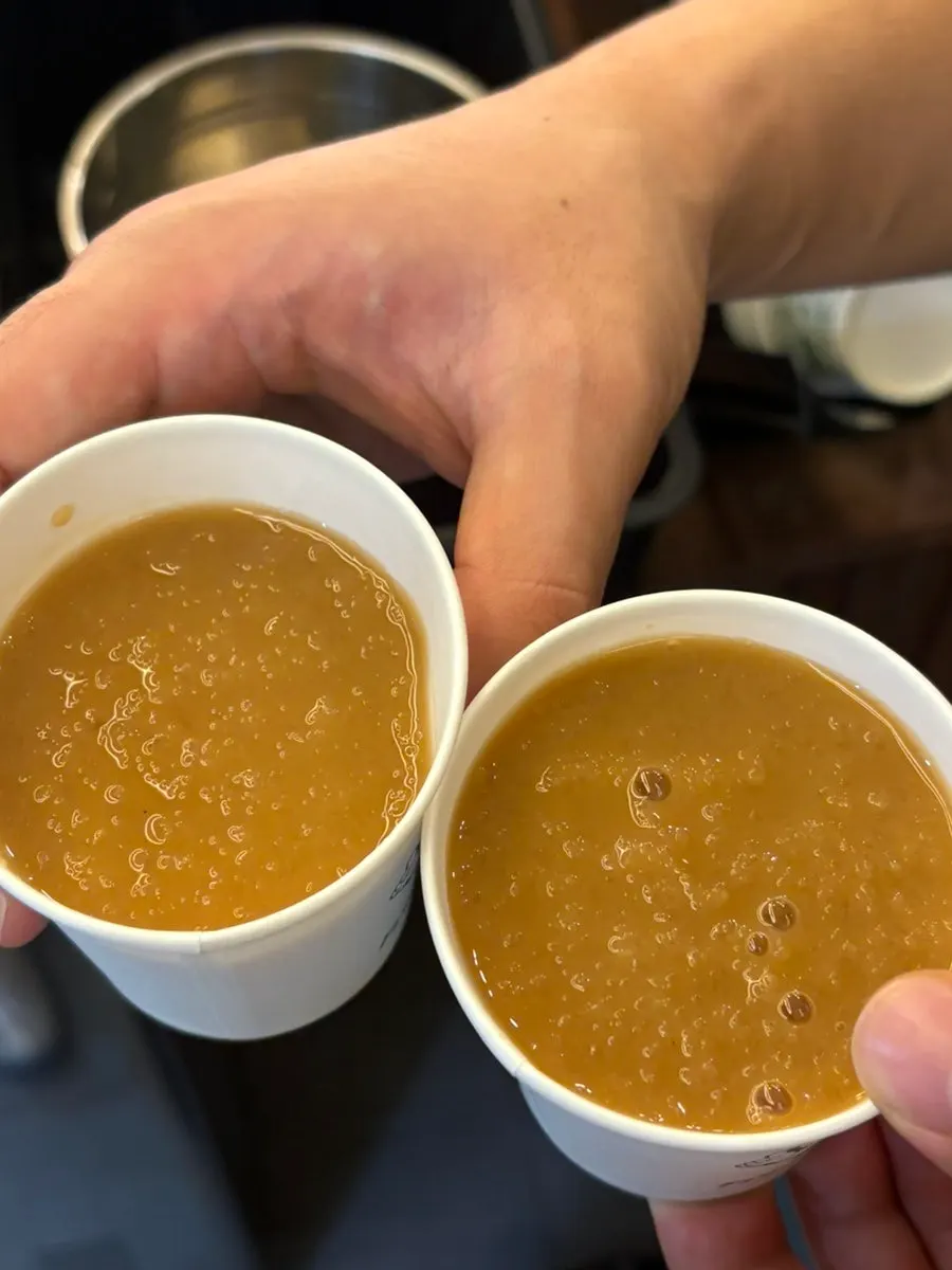 用剩余汤做的鸡蛋海苔粥