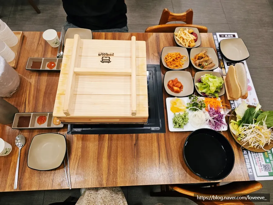 Ingredients for shabu-shabu egg porridge and breads