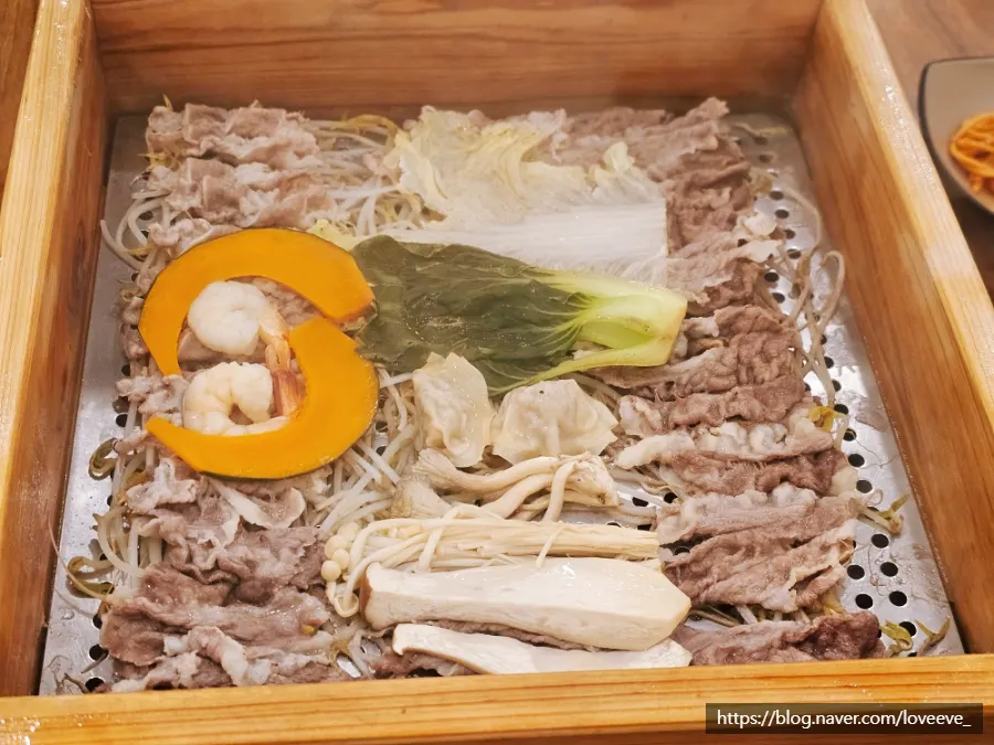 Hinoki steam with kabocha squash and shrimp