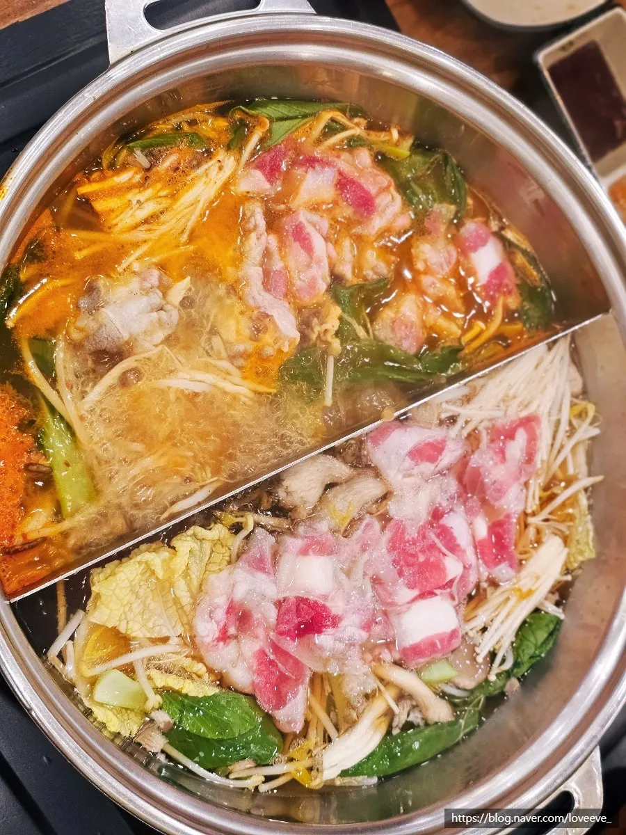 Unlimited shabu-shabu meat brought to the table